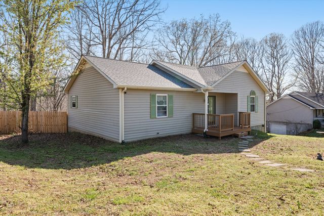 517 Skyview Dr, Ashland City, TN 37015