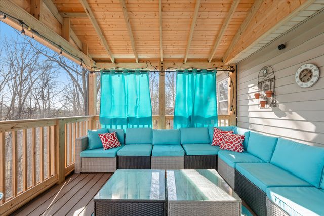 517 Skyview Dr, Ashland City, TN 37015