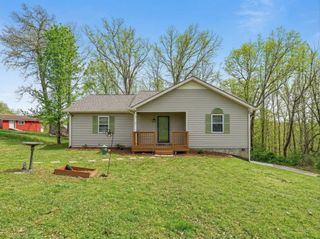 517 Skyview Dr, Ashland City, TN 37015