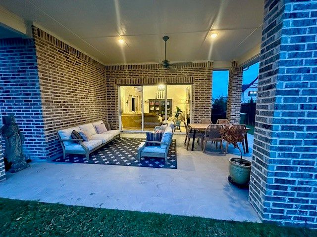 1517 Viridian Park Lane, Arlington, TX 76005