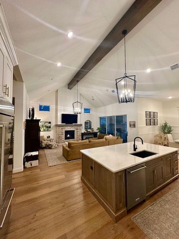 1517 Viridian Park Lane, Arlington, TX 76005