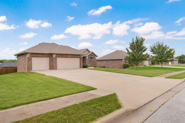 693 Becky Street, Willard, MO 65781