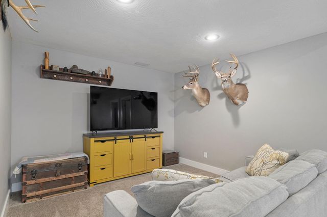 693 Becky Street, Willard, MO 65781