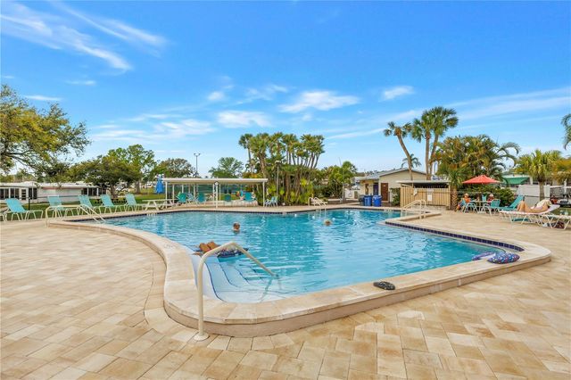 672 SUGAR PALM STREET, Largo, FL 33778