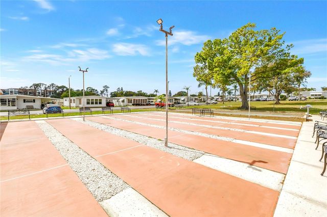 672 SUGAR PALM STREET, Largo, FL 33778