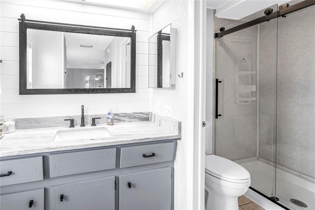 Image 28 of property listing at 672 SUGAR PALM STREET, Largo, FL 33778