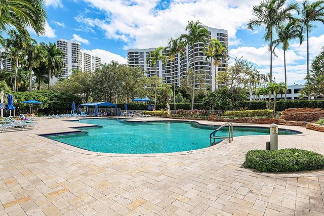 3500 Mystic Pointe Drive, Aventura, FL 33180