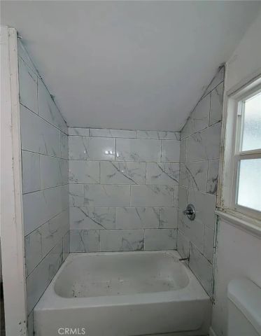 7807 Louise, Northridge, CA 91325