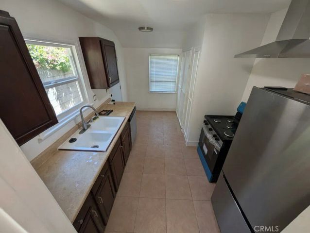 7807 Louise, Northridge, CA 91325