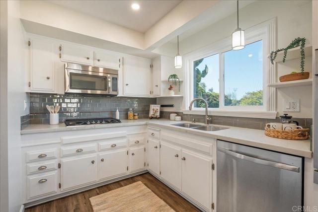 3621 Vista Campana 107, Oceanside, CA 92057