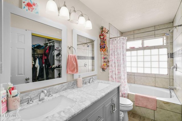 7987 NIGHT FALL Place, El Paso, TX 79932