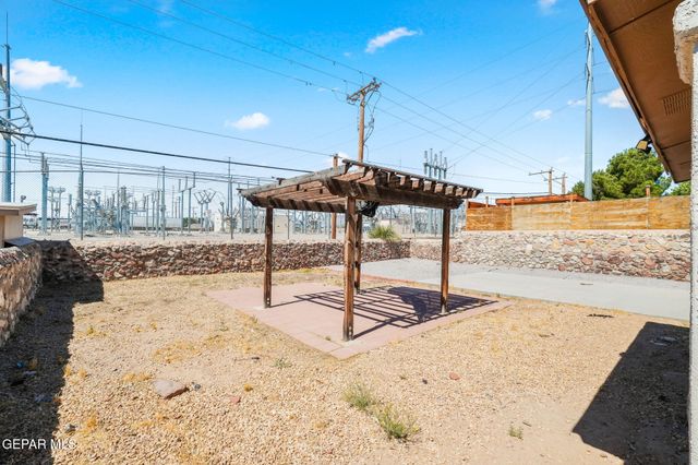7987 NIGHT FALL Place, El Paso, TX 79932