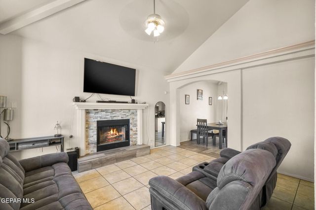 7987 NIGHT FALL Place, El Paso, TX 79932