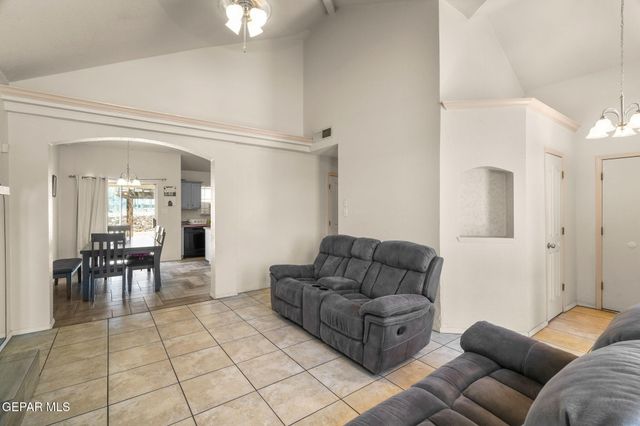 7987 NIGHT FALL Place, El Paso, TX 79932