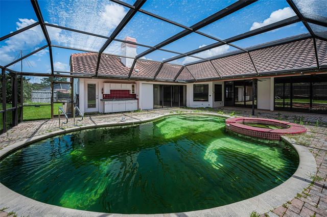 107 WOODCREEK DRIVE S, Safety Harbor, FL 34695
