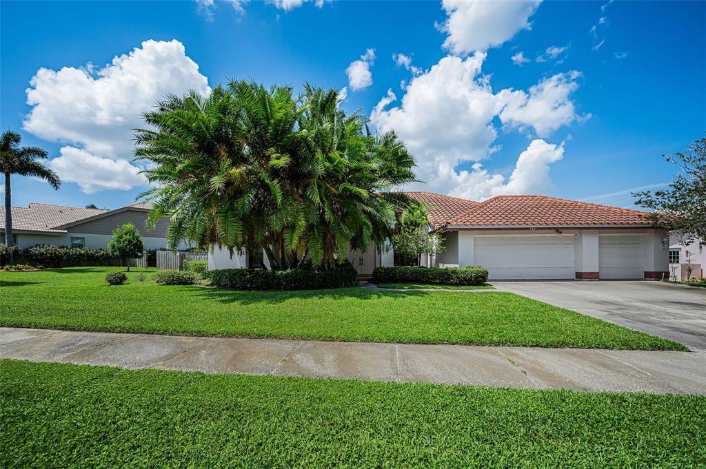107 WOODCREEK DRIVE S, Safety Harbor, FL 34695