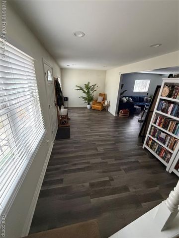 13203 Frazho Road, Warren, MI 48089