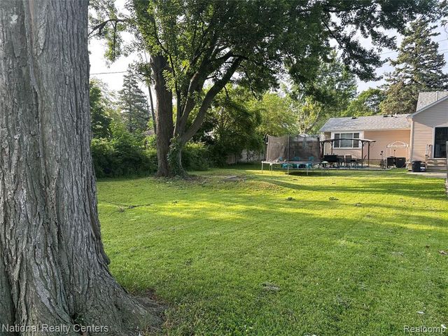 13203 Frazho Road, Warren, MI 48089