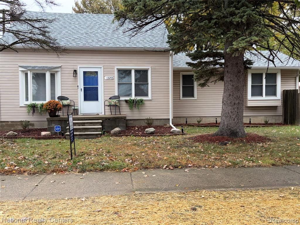 13203 Frazho Road, Warren, MI 48089