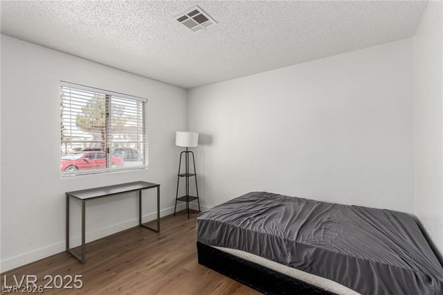 905 Sulphur Springs Lane 101, Las Vegas, NV 89128