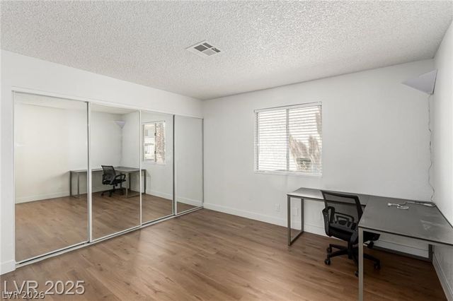 905 Sulphur Springs Lane 101, Las Vegas, NV 89128