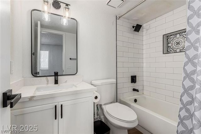 905 Sulphur Springs Lane 101, Las Vegas, NV 89128