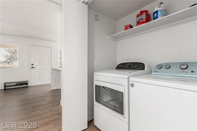 905 Sulphur Springs Lane 101, Las Vegas, NV 89128