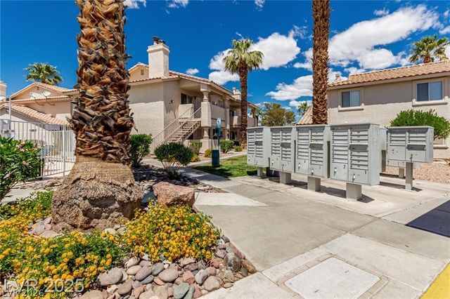 905 Sulphur Springs Lane 101, Las Vegas, NV 89128