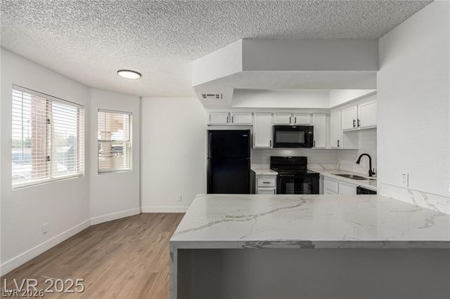 905 Sulphur Springs Lane 101, Las Vegas, NV 89128