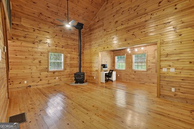 665 Shady Lane, Mineral Bluff, GA 30559