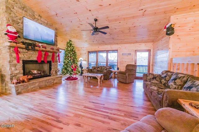 3919 Ole Smoky Way, Sevierville, TN 37862