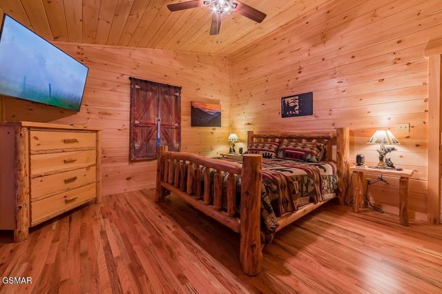 3919 Ole Smoky Way, Sevierville, TN 37862