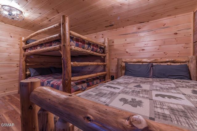 3919 Ole Smoky Way, Sevierville, TN 37862