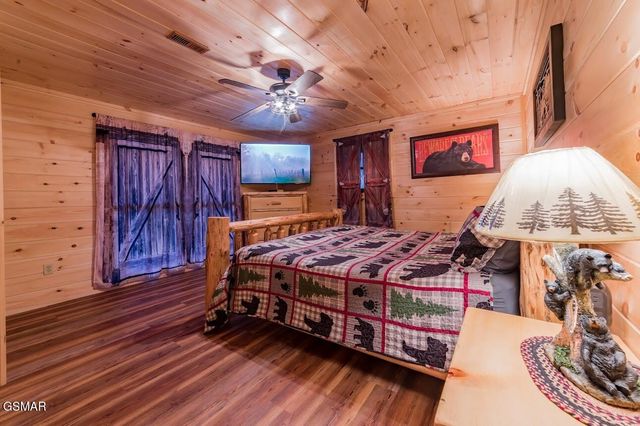 3919 Ole Smoky Way, Sevierville, TN 37862