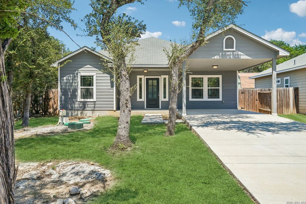 1035 Cedar Grove Trail, Spring Branch, TX 78070