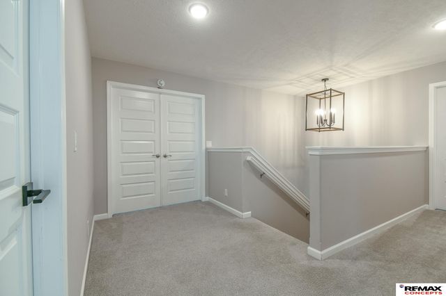 8759 S 80th Street, Lincoln, NE 68516