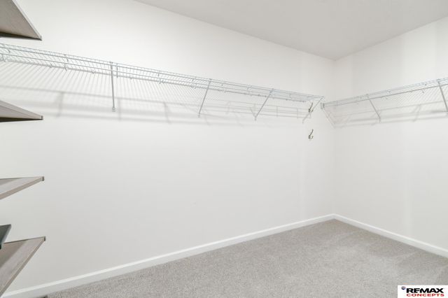 8759 S 80th Street, Lincoln, NE 68516