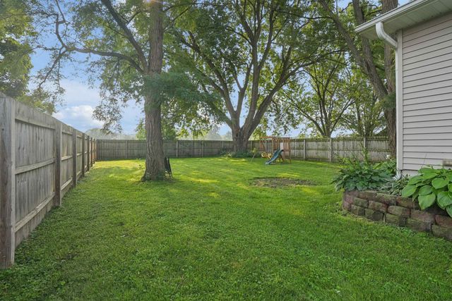 1815 W 7TH Street, Waterloo, IA 50702