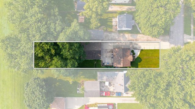 1815 W 7TH Street, Waterloo, IA 50702