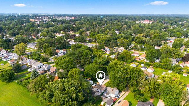 1815 W 7TH Street, Waterloo, IA 50702