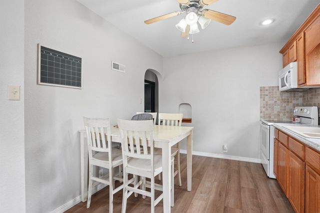 1815 W 7TH Street, Waterloo, IA 50702