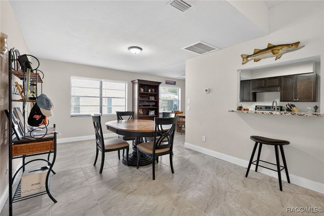 4800 S Wood Way, Homosassa, FL 34448