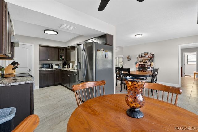 4800 S Wood Way, Homosassa, FL 34448