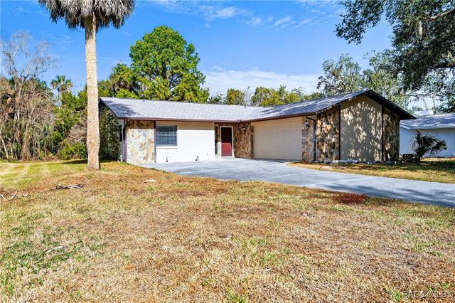 4800 S Wood Way, Homosassa, FL 34448