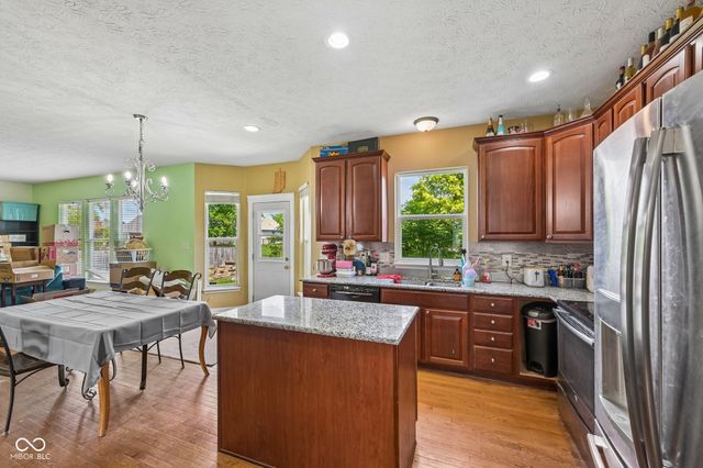 511 Georgetown Road, Greenwood, IN 46142