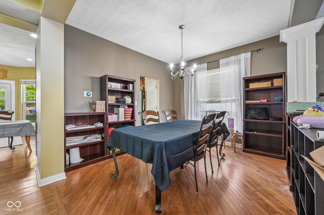 511 Georgetown Road, Greenwood, IN 46142