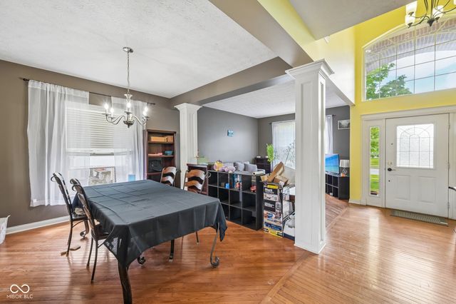 511 Georgetown Road, Greenwood, IN 46142