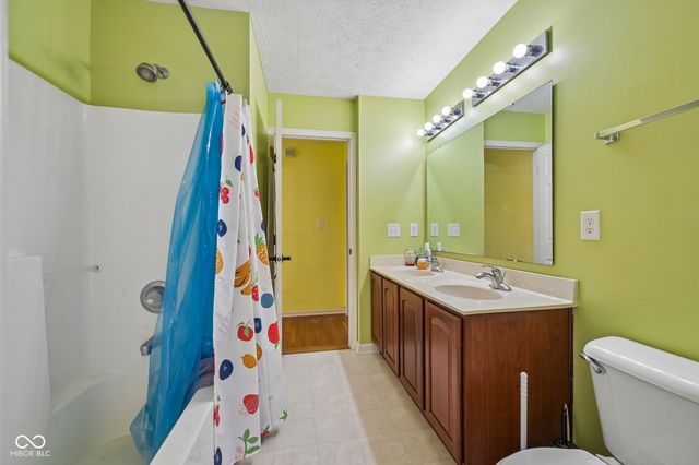 511 Georgetown Road, Greenwood, IN 46142