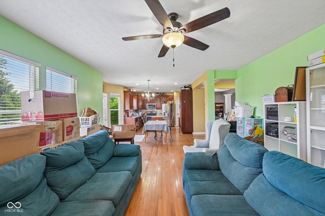 511 Georgetown Road, Greenwood, IN 46142