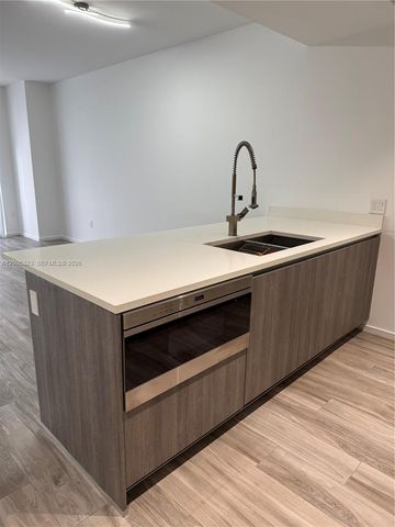801 S Miami Avenue 1808, Miami, FL 33130